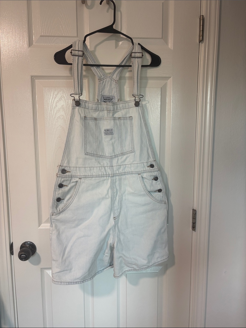 Women’s Levi Overalls - Sz M